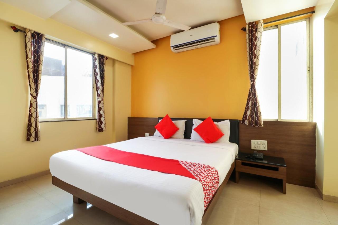 Oyo 10679 Hotel Nanashree Executive Vagholi Exteriér fotografie