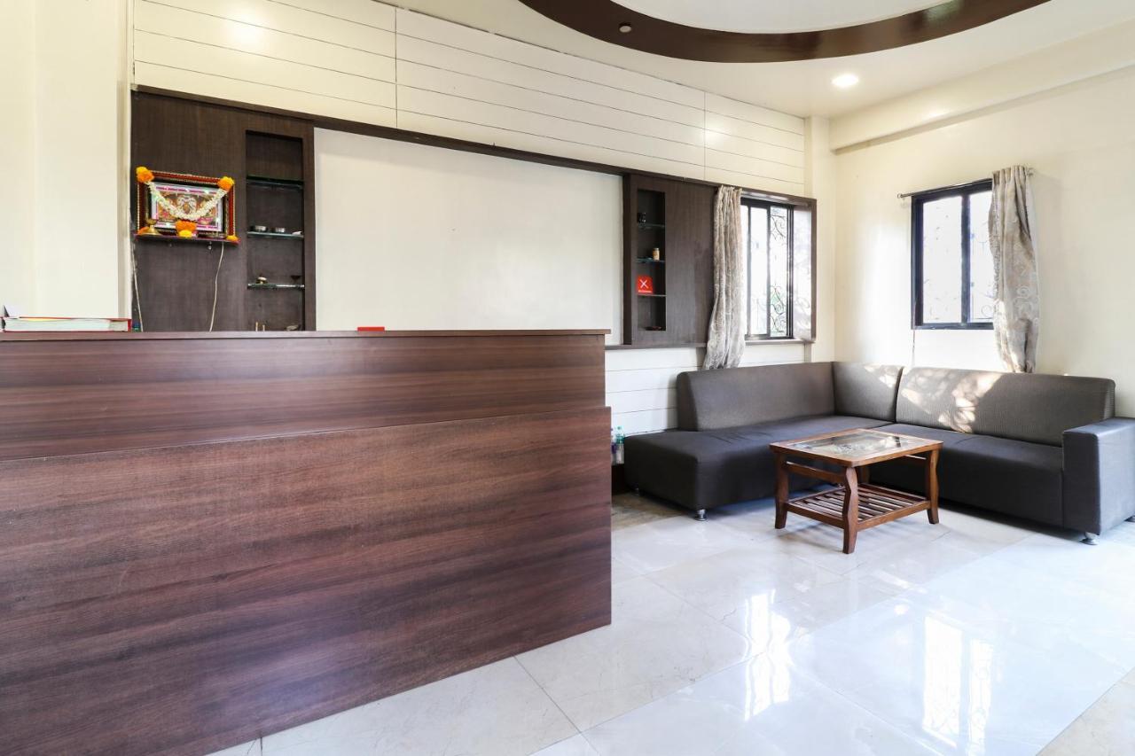 Oyo 10679 Hotel Nanashree Executive Vagholi Exteriér fotografie