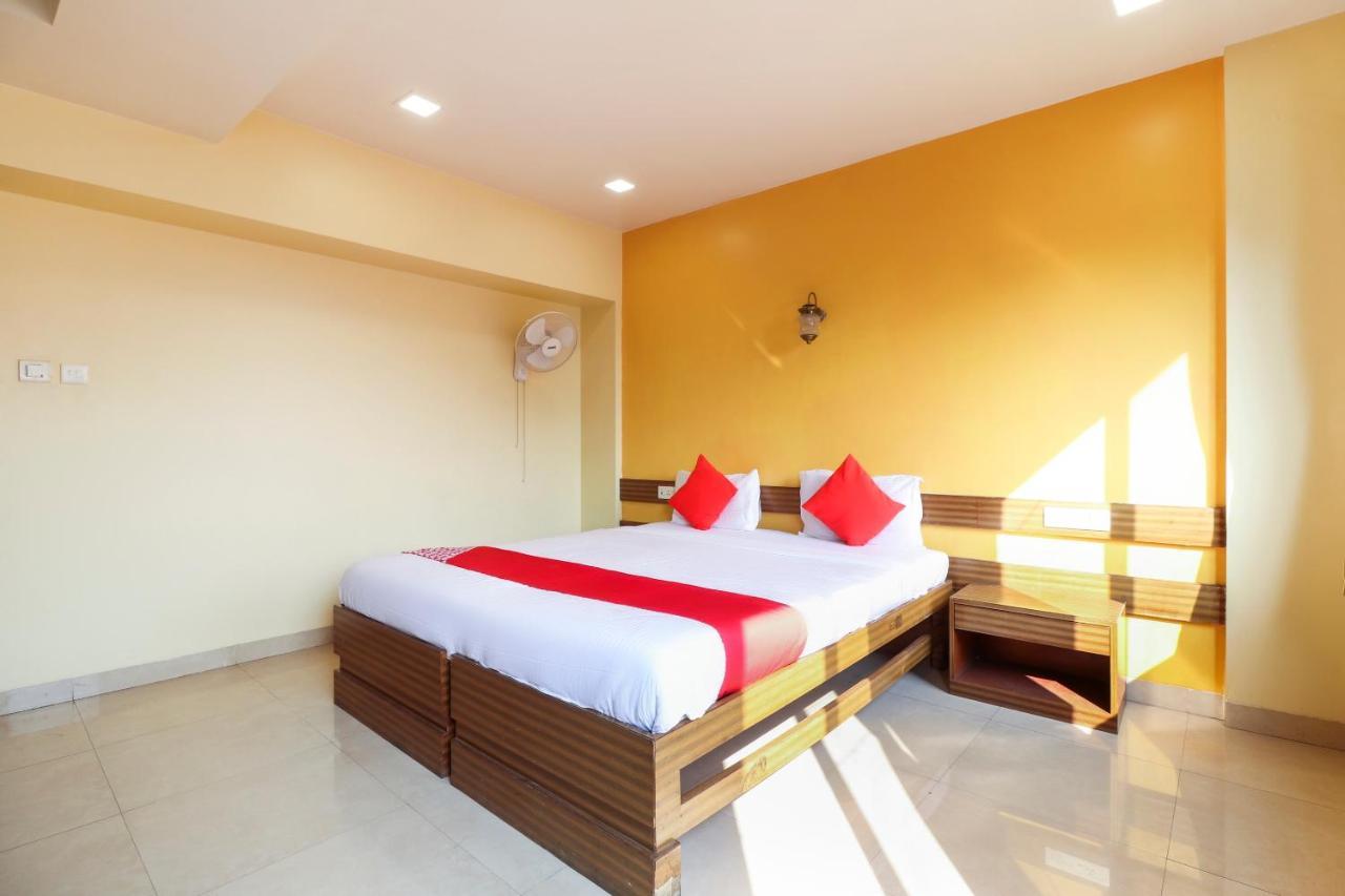Oyo 10679 Hotel Nanashree Executive Vagholi Exteriér fotografie